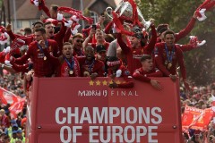 足球盛宴：凯恩帽子戏法闪耀，米利唐世界波力挽狂澜