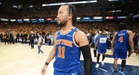 杜兰特第2！美媒晒火箭队史入选75大名单巨星：保罗10哈登屈居第3